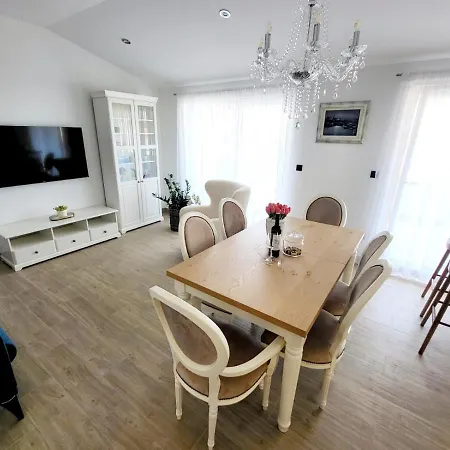 Irena Apartment *